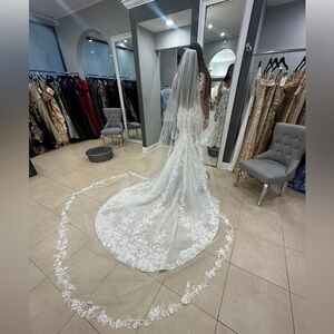 CUSTOM MADE VEIL !